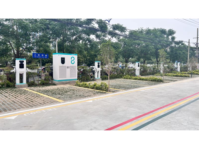 人民西路绿港景城充电桩