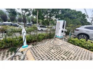 人民西路绿港景城充电桩