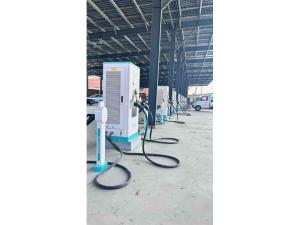 古龙超级快充站